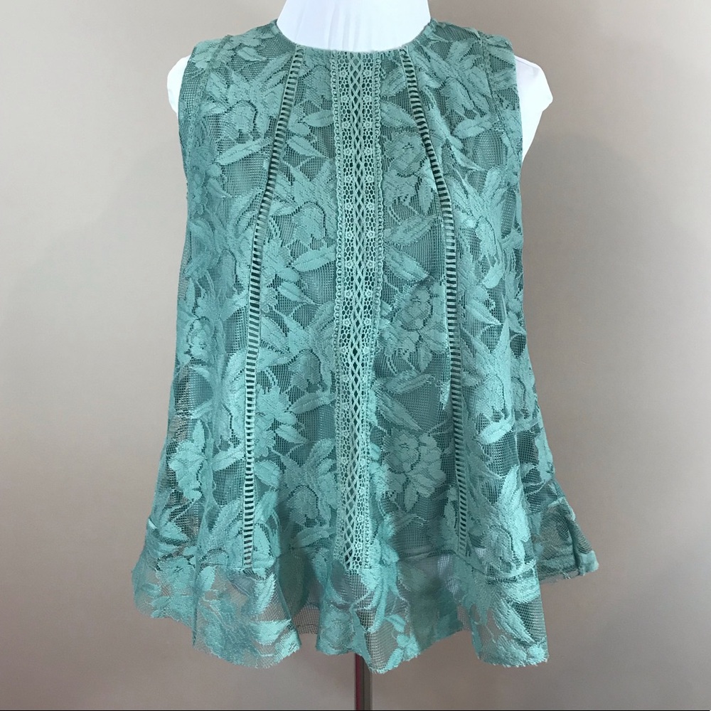 Xhilaration Green Floral Lace Swing Blouse - L